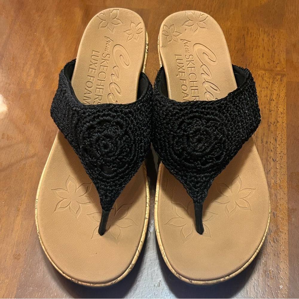 Skechers Luxe Foam Women's Sz 10 Black Crochet Slip On Slide Wedge Sandals EUC - Picture 6 of 9
